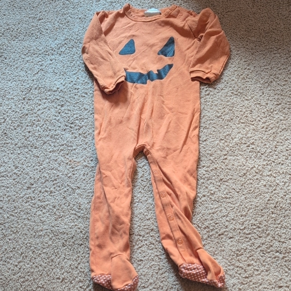 Pottery Barn Halloween Fall Pumpkin One Piece Long Sleeve Size 18-24 Months